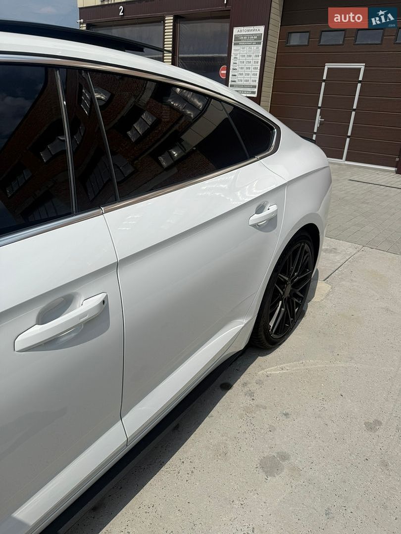 Audi A5 Sportback 2017 VIN WAUFNCF50JA067531 фото оголошення 13 з 59
