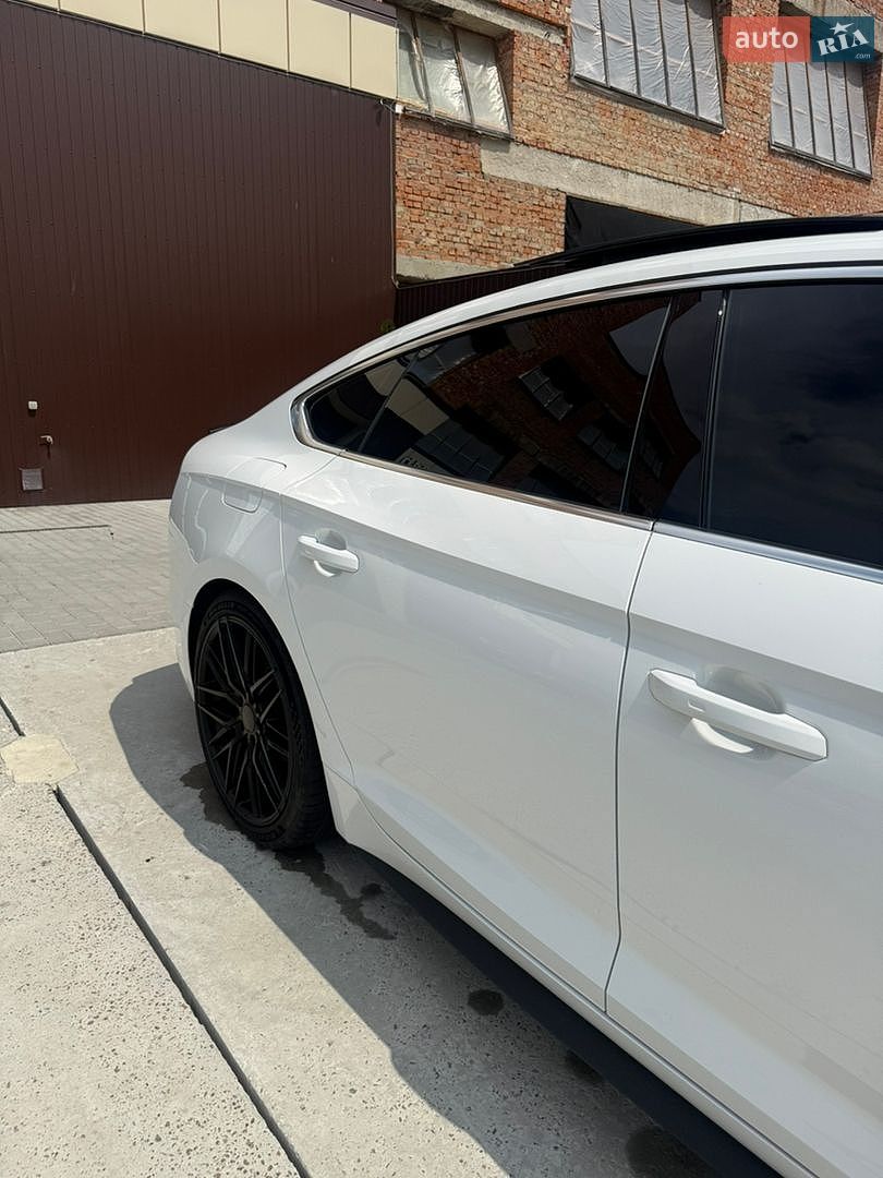 Audi A5 Sportback 2017 VIN WAUFNCF50JA067531 фото оголошення 12 з 59