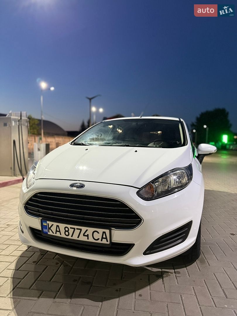 Ford Fiesta 2013 VIN WF0DXXGAKDDD50704 фото оголошення 4 з 41