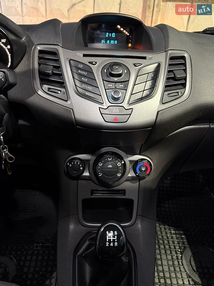 Ford Fiesta 2013 VIN WF0DXXGAKDDD50704 фото оголошення 29 з 41