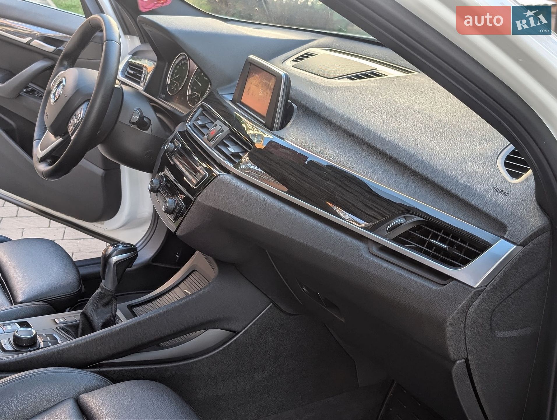 BMW X1 2018 VIN WBXHT3C32J5L28366 фото оголошення 63 з 87
