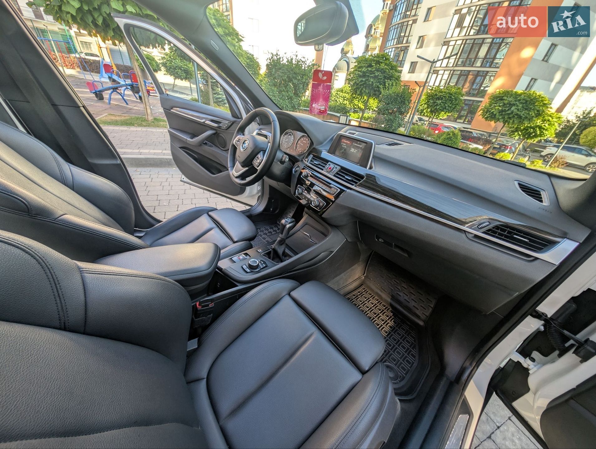 BMW X1 2018 VIN WBXHT3C32J5L28366 фото оголошення 68 з 87