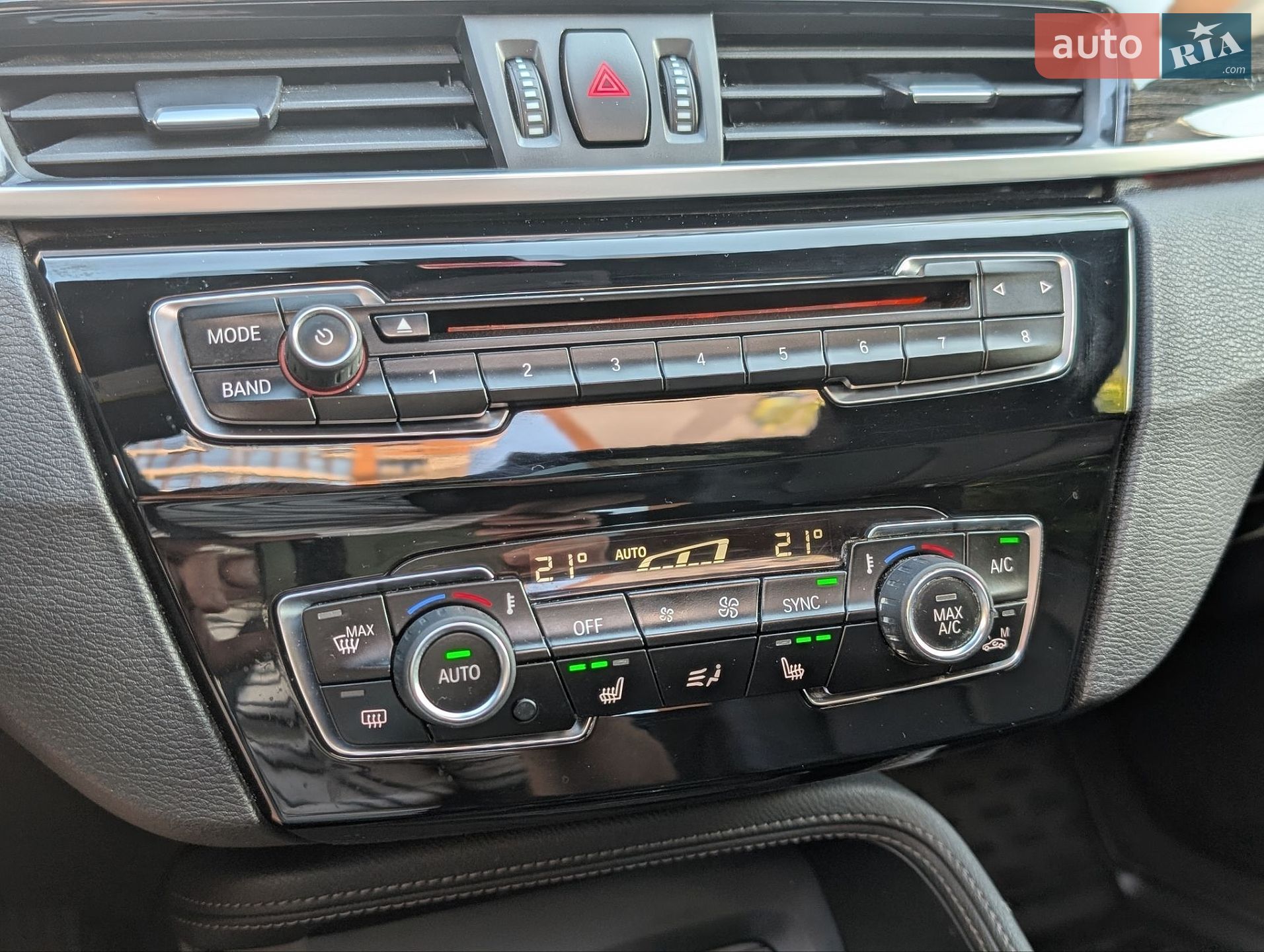 BMW X1 2018 VIN WBXHT3C32J5L28366 фото оголошення 86 з 87