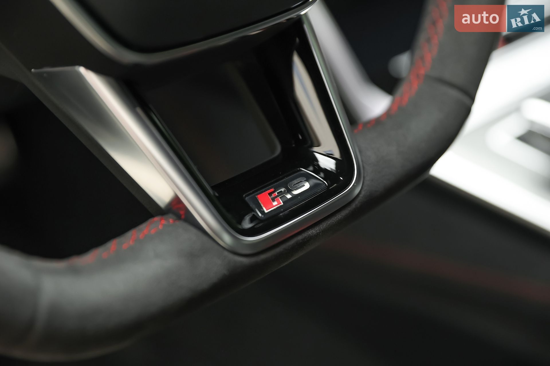 Audi RS6 2025 VIN WUAZZZF25SN907538 фото оголошення 9 з 27