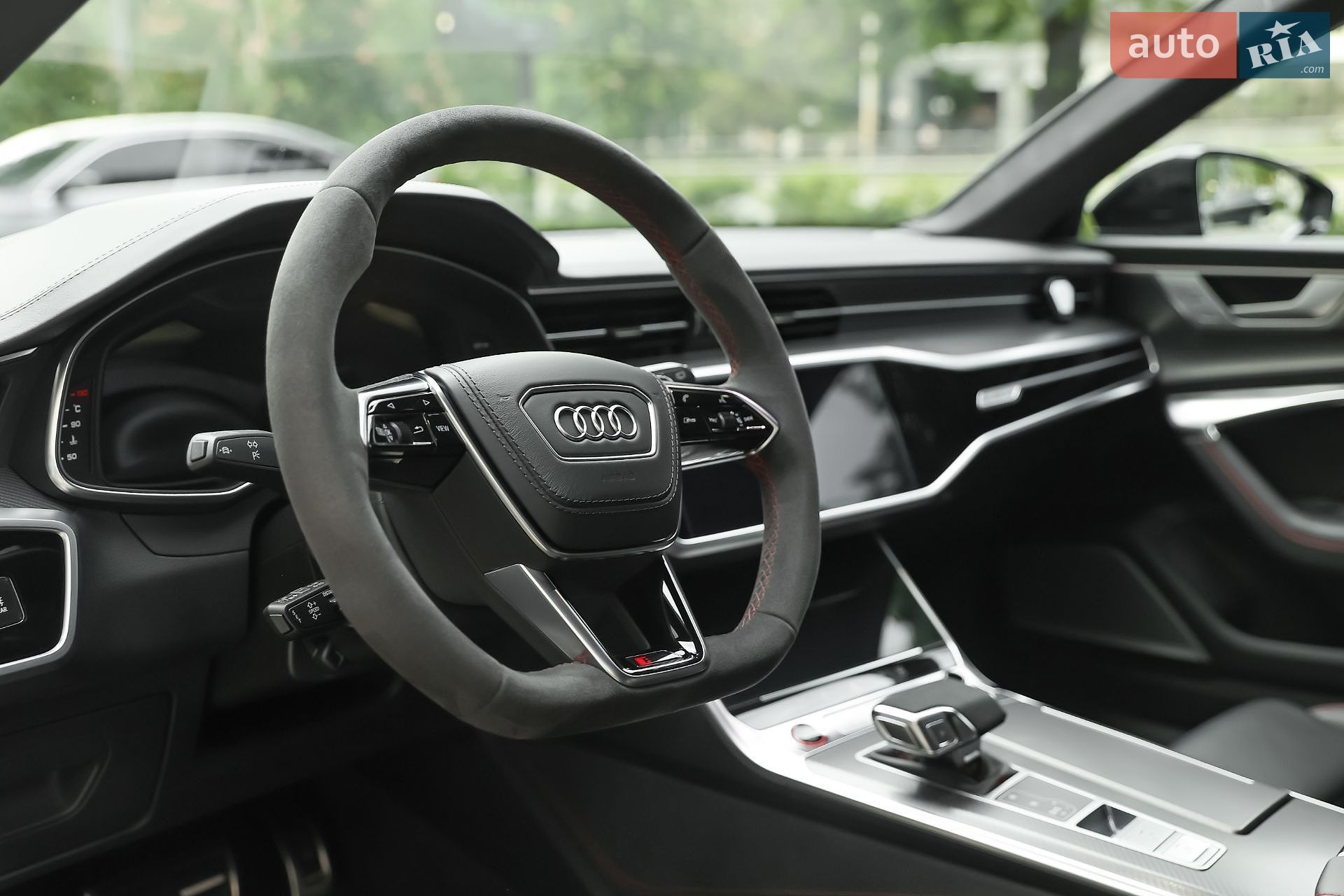Audi RS6 2025 VIN WUAZZZF25SN907538 фото оголошення 12 з 27
