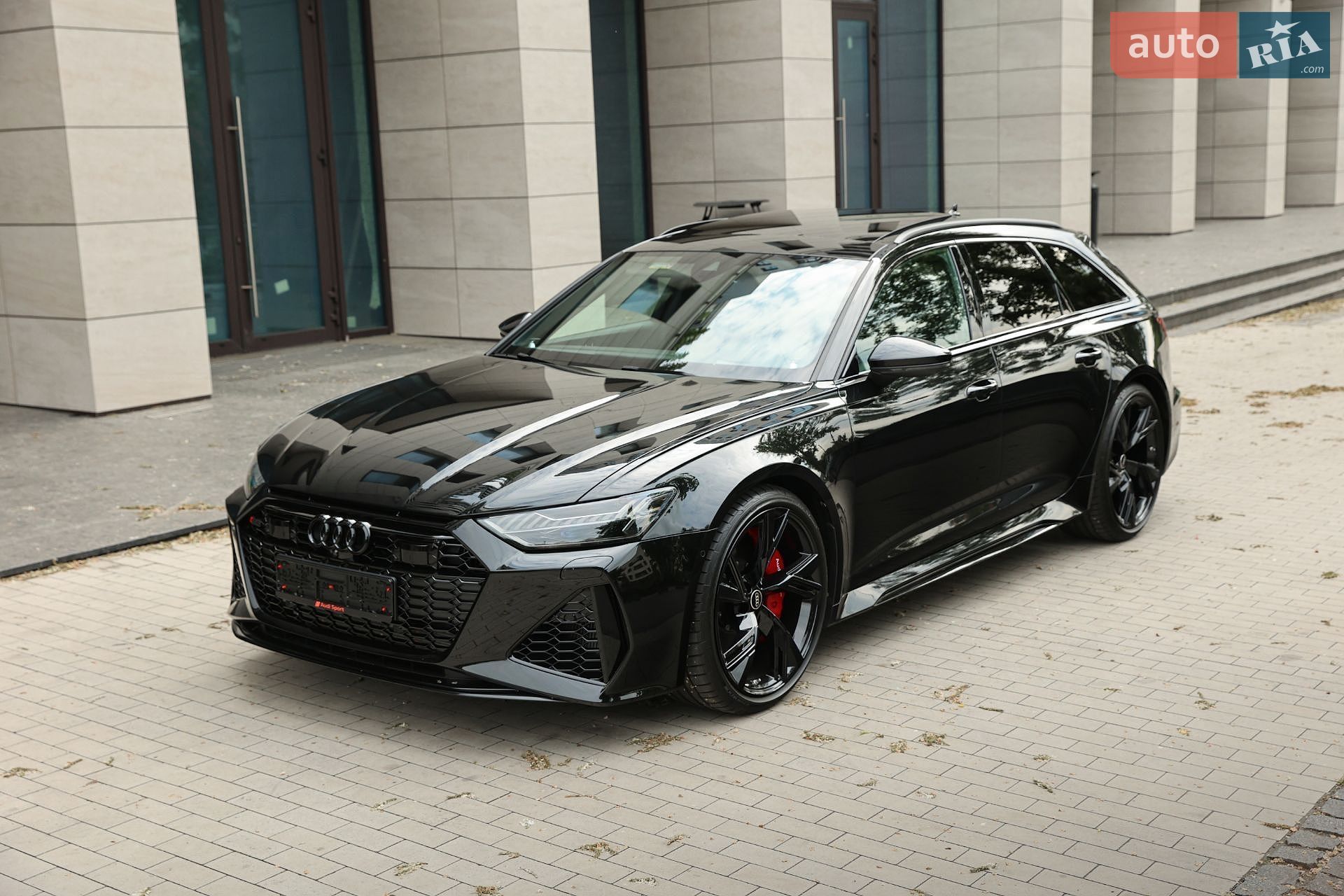 Audi RS6 2025 VIN WUAZZZF25SN907538 фото оголошення 2 з 27