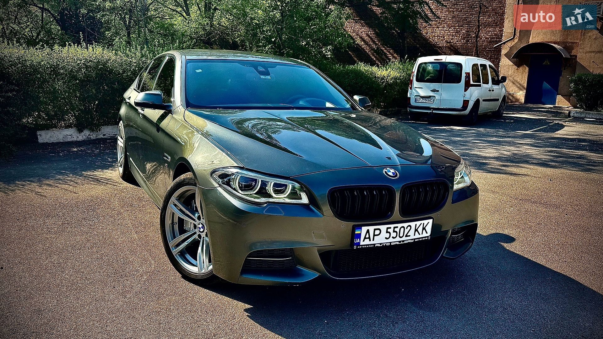 BMW 5 Series 2014 VIN WBA5D71030GB53206 фото оголошення 6 з 33