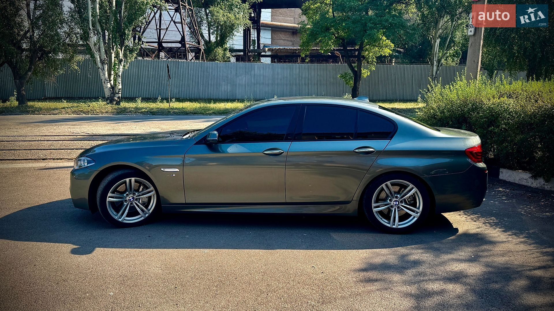BMW 5 Series 2014 VIN WBA5D71030GB53206 фото оголошення 4 з 25