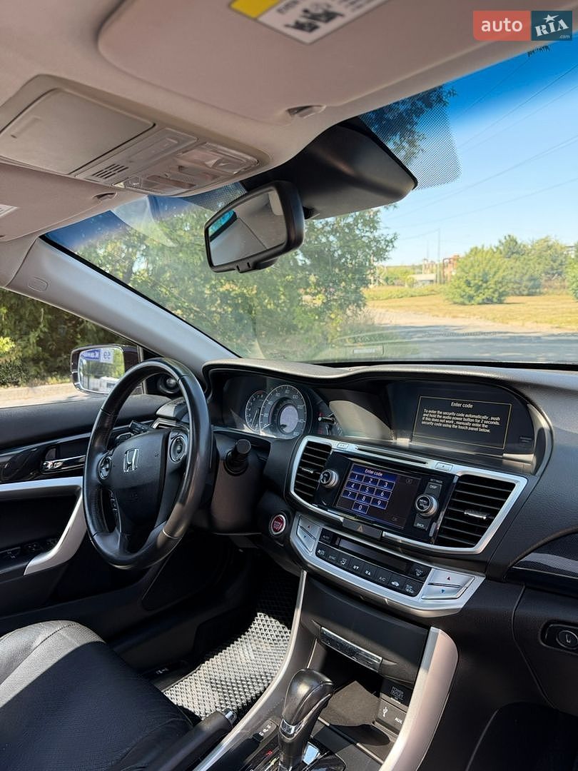 Honda Accord 2015 VIN 1HGCT2B87FA001296 фото оголошення 10 з 15