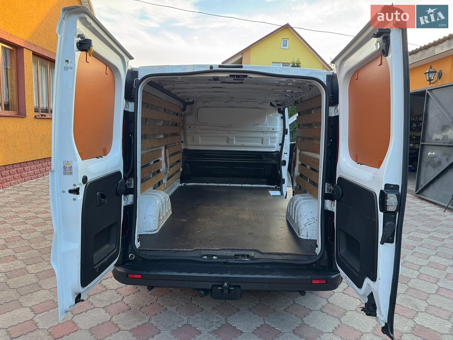 Renault Trafic 2020 VIN VF1FL000164643376 фото оголошення 17 з 47