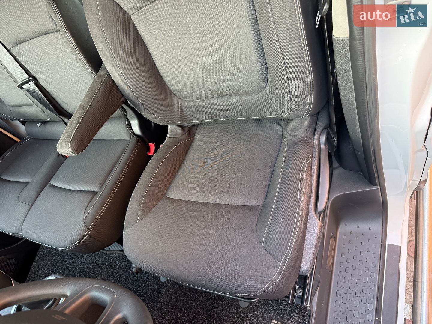 Renault Trafic 2020 VIN VF1FL000164643376 фото оголошення 23 з 47