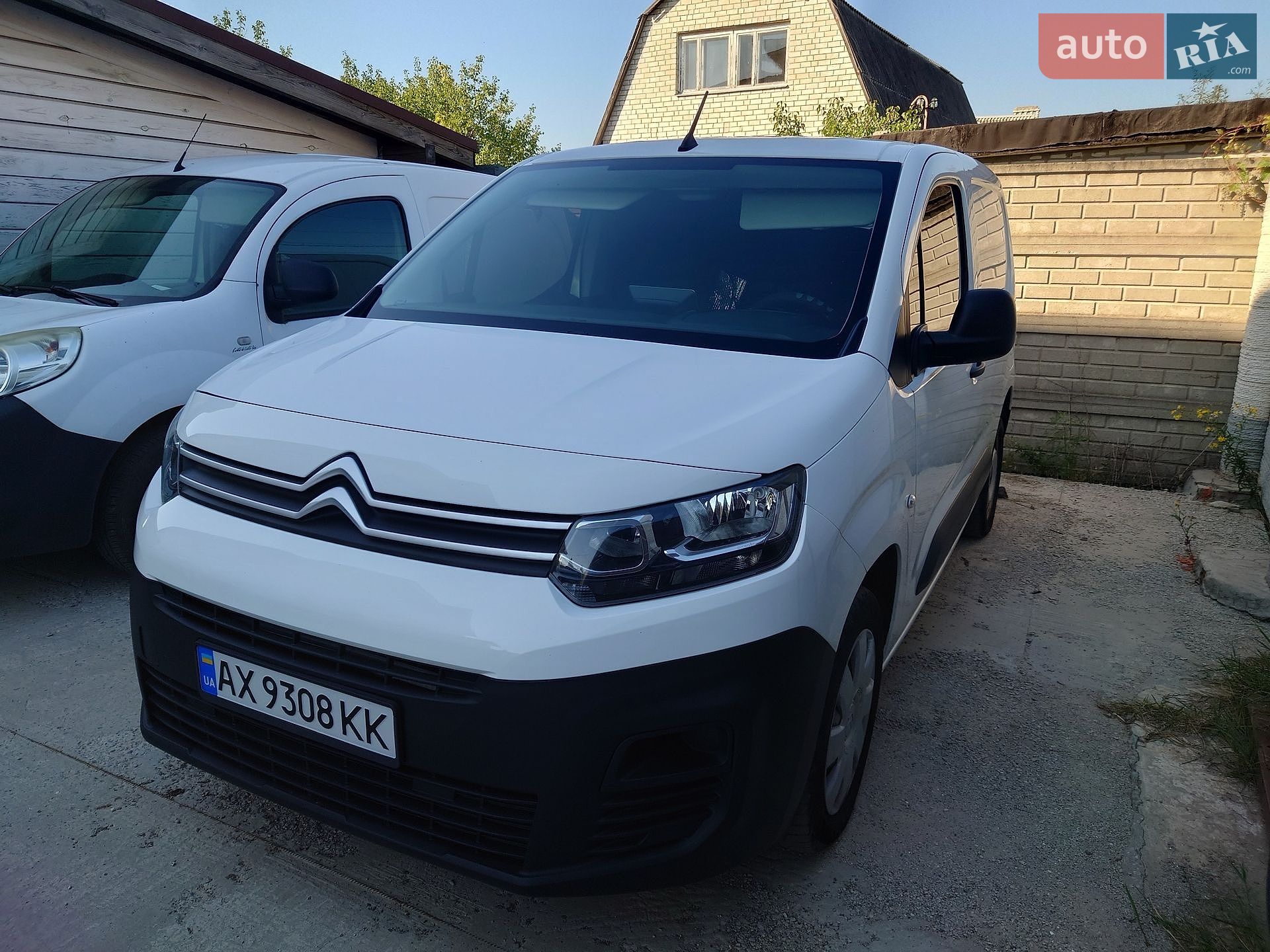 Citroen Berlingo 2021 VIN VR7EF9HPAMJ590885 фото оголошення 2 з 43