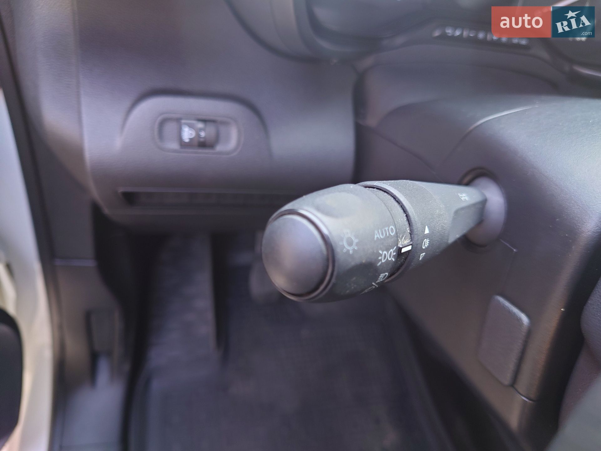 Citroen Berlingo 2021 VIN VR7EF9HPAMJ590885 фото оголошення 6 з 43