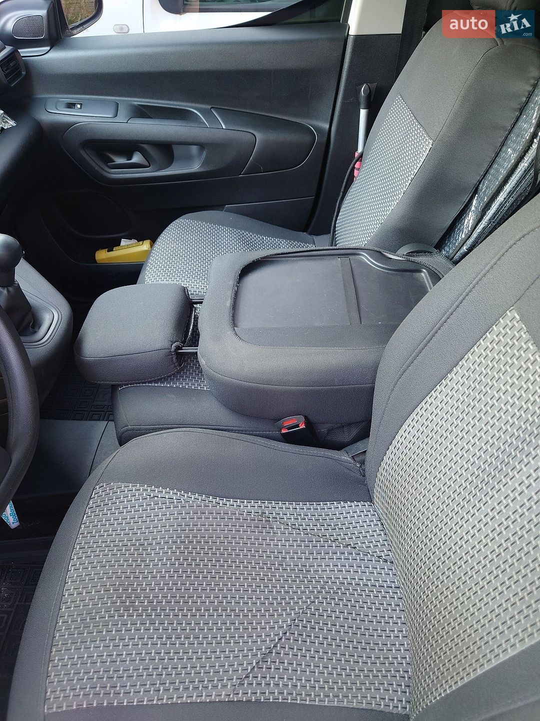 Citroen Berlingo 2021 VIN VR7EF9HPAMJ590885 фото оголошення 14 з 43