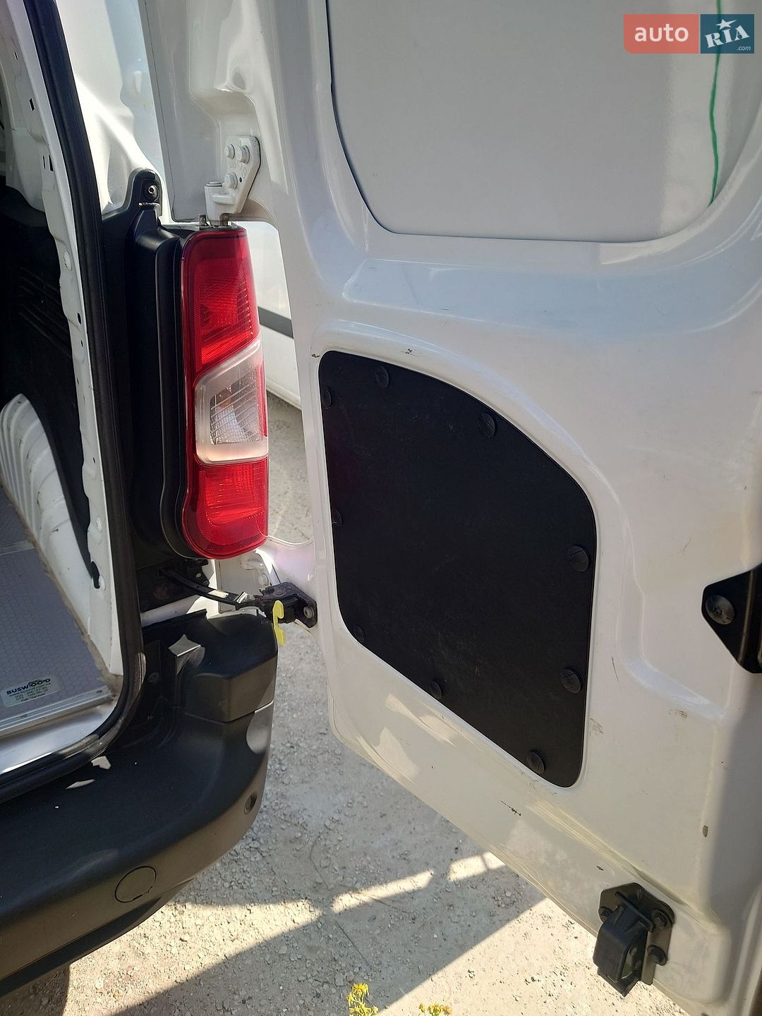 Citroen Berlingo 2021 VIN VR7EF9HPAMJ590885 фото оголошення 38 з 43
