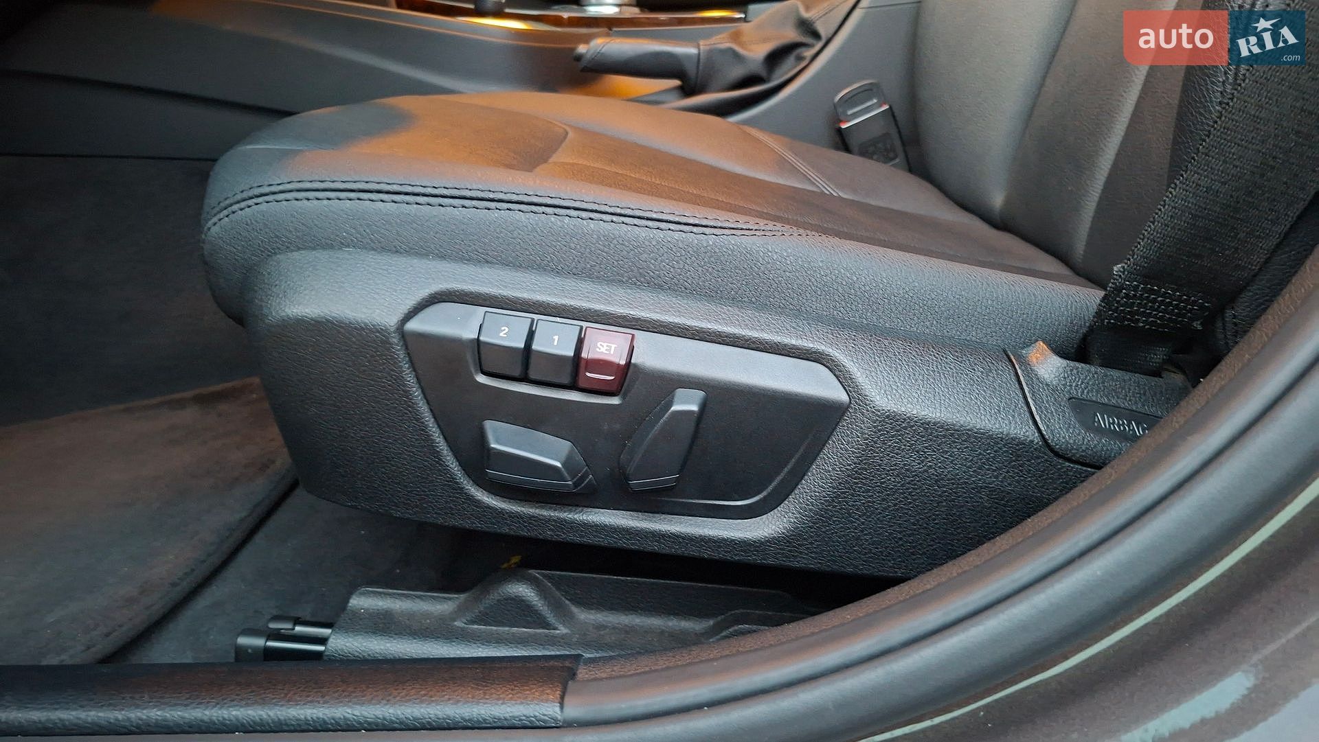 BMW 3 Series 2014 VIN WBA3D3109FK276799 фото оголошення 96 з 147