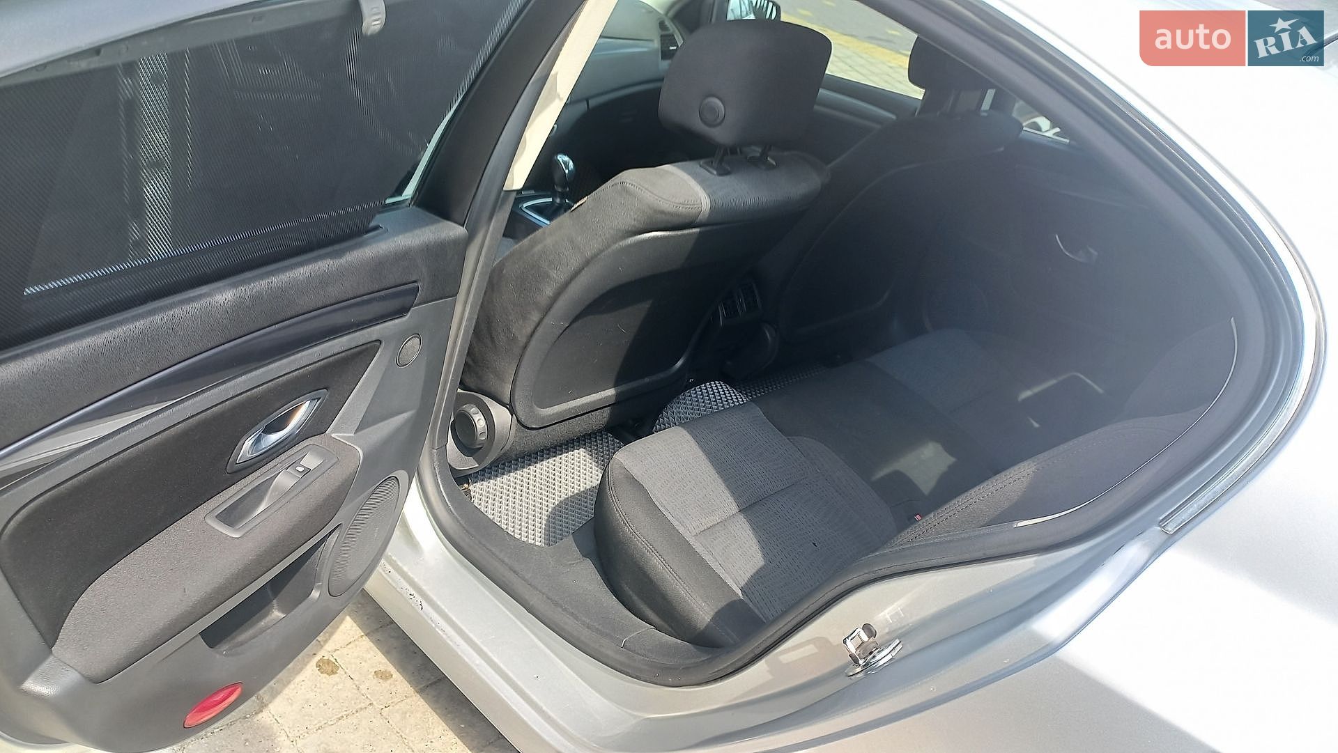 Renault Laguna 2009 VIN VF1BT0A0641742570 фото оголошення 2 з 20