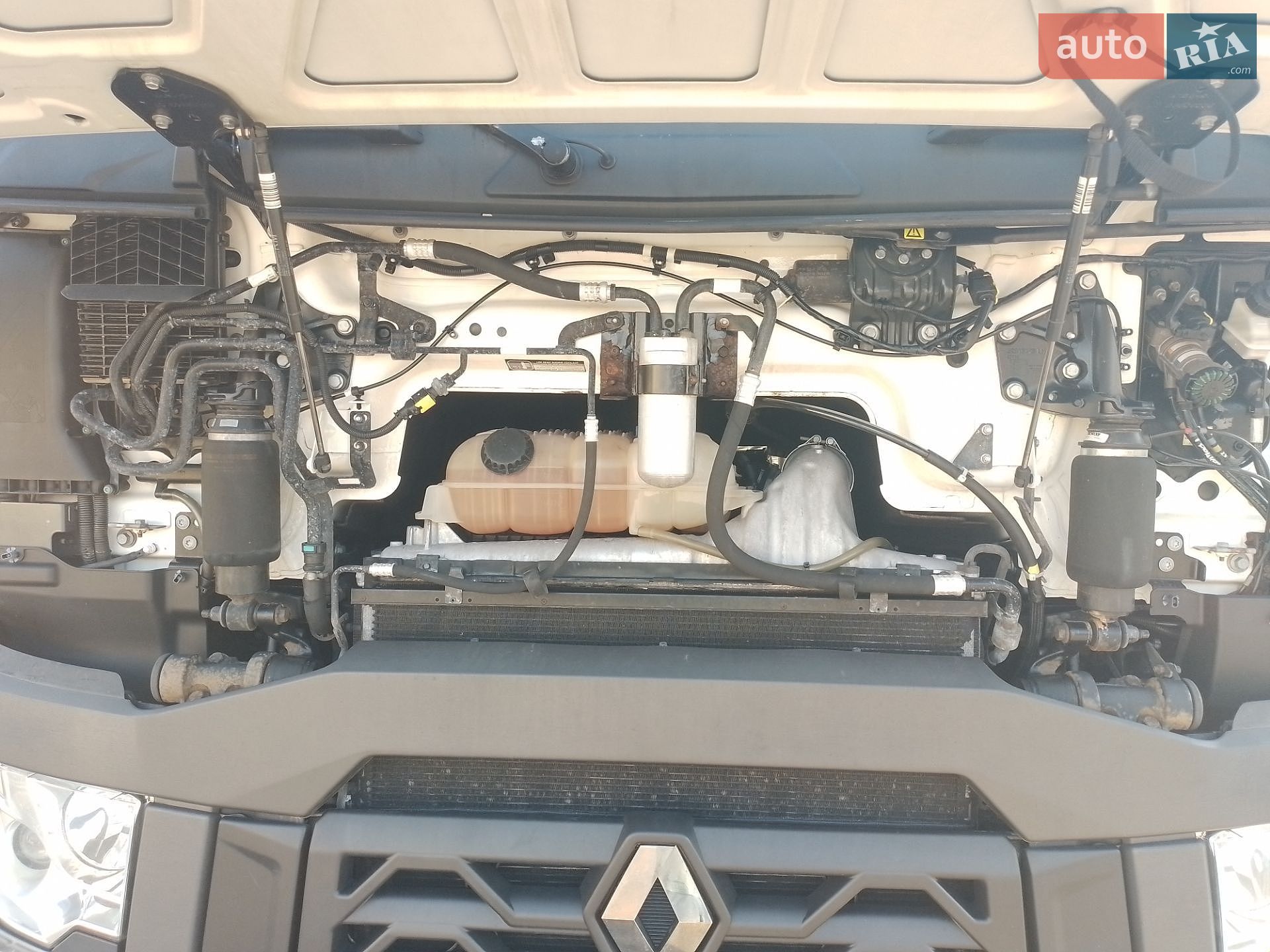 Renault Range T/T-Series 2016 VIN VF611A363GD004241 фото оголошення 40 з 59
