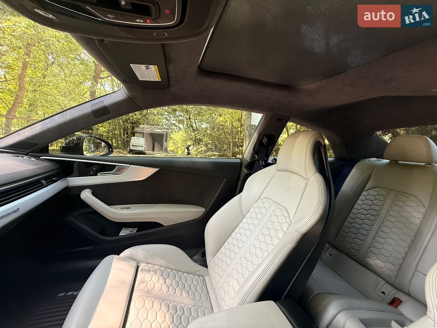 Audi RS5 2021 VIN WUARWAF54MA904516 фото оголошення 32 з 47