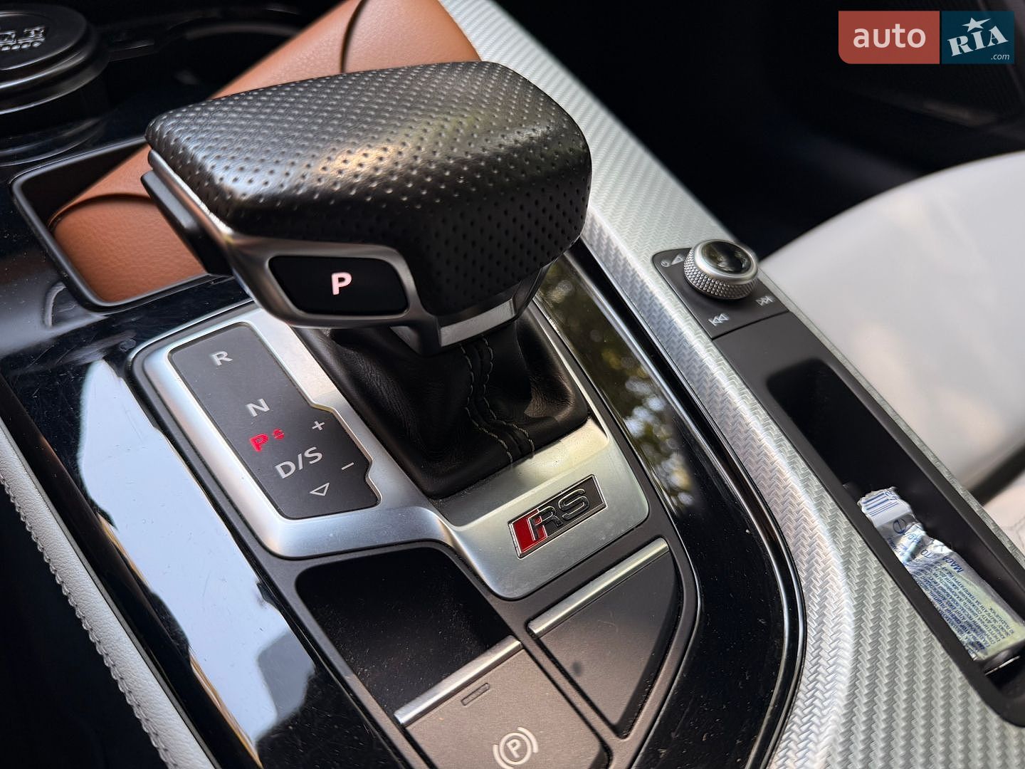 Audi RS5 2021 VIN WUARWAF54MA904516 фото оголошення 40 з 47