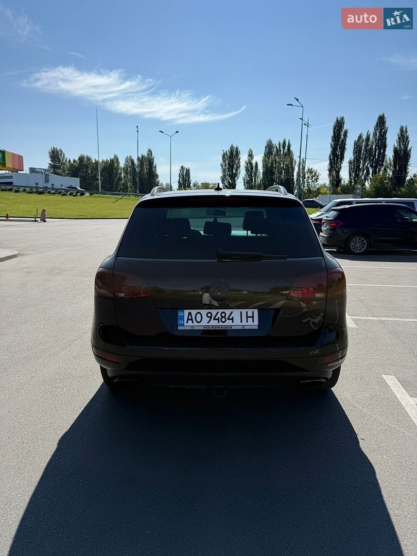 Volkswagen Touareg 2011 VIN WVGEF9BP7CD005742 фото оголошення 4 з 15