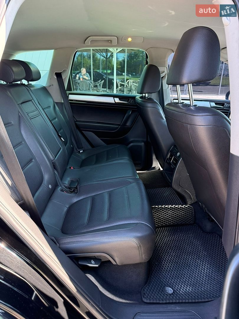 Volkswagen Touareg 2011 VIN WVGEF9BP7CD005742 фото оголошення 9 з 15
