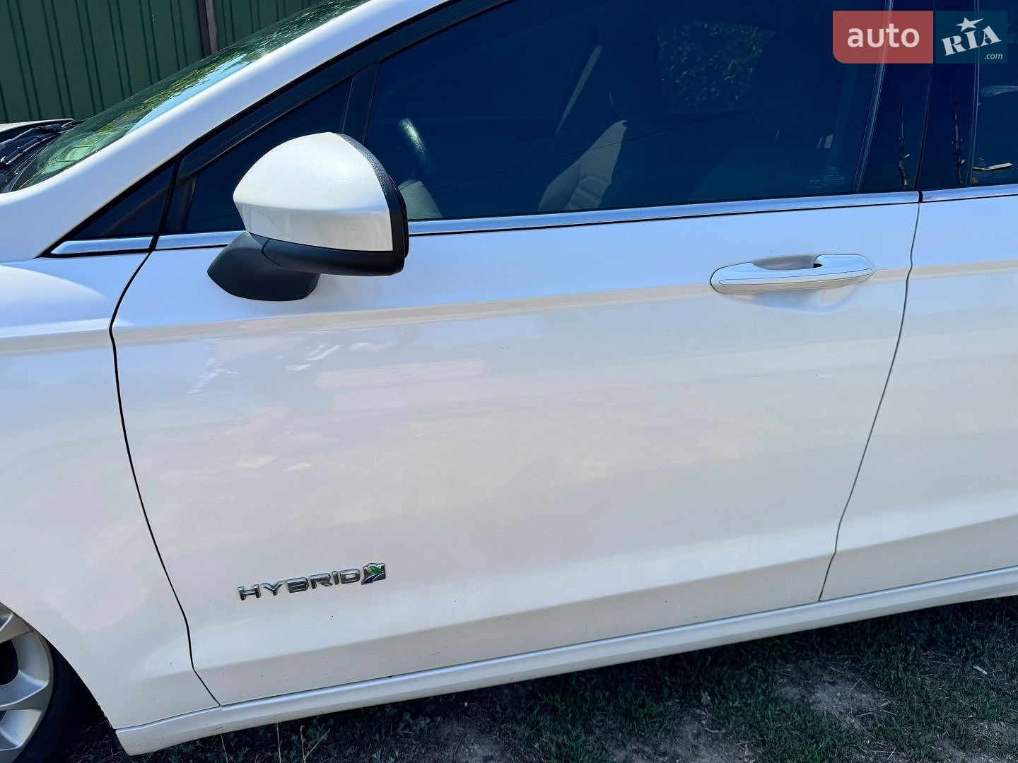 Ford Fusion 2019 VIN 3FA6P0LU3KR188610 фото оголошення 5 з 32