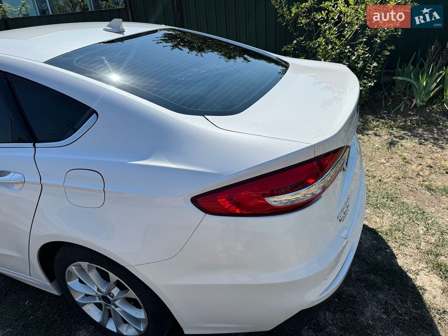 Ford Fusion 2019 VIN 3FA6P0LU3KR188610 фото оголошення 7 з 32