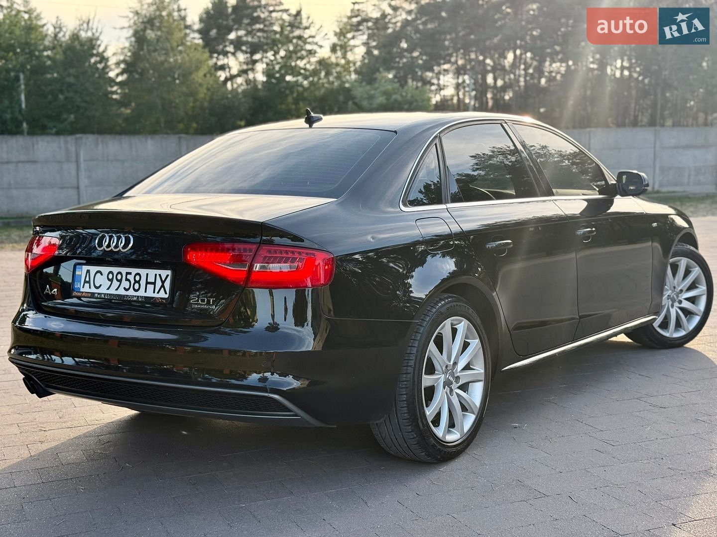 Audi A4 2015 VIN WAUFFAFLXFN039090 фото оголошення 17 з 45