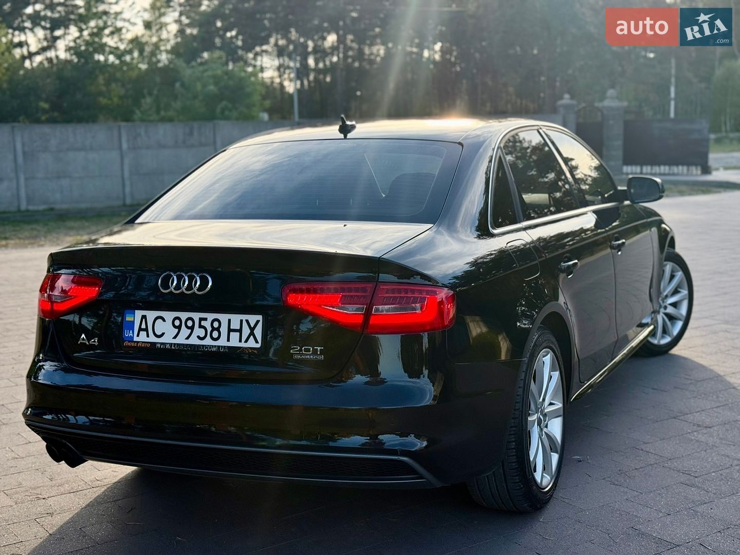 Audi A4 2015 VIN WAUFFAFLXFN039090 фото оголошення 18 з 45