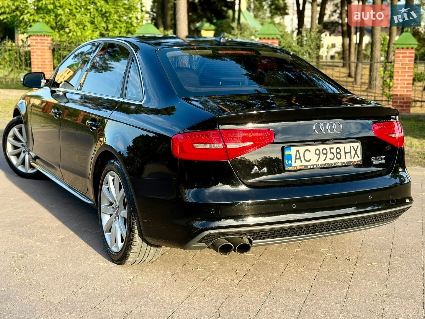 Audi A4 2015 VIN WAUFFAFLXFN039090 фото оголошення 24 з 45
