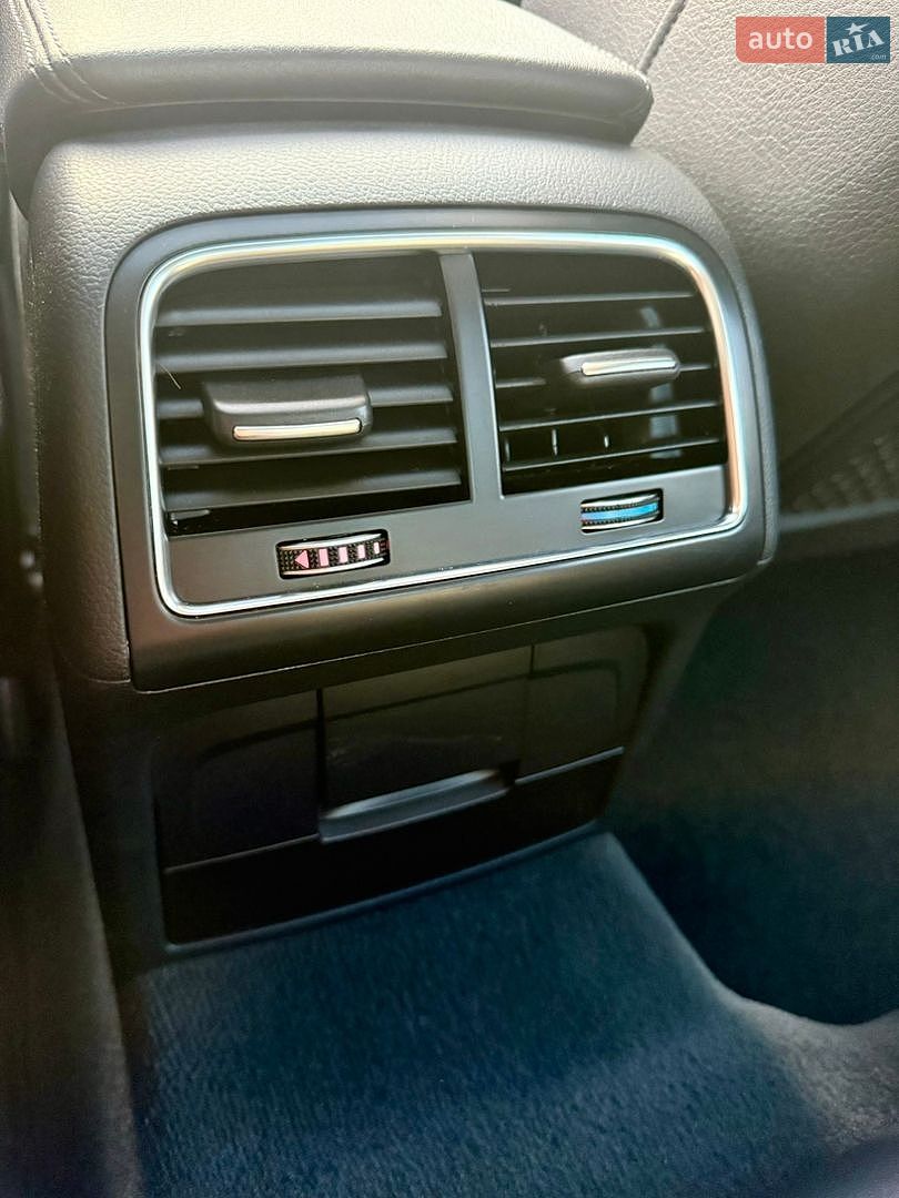 Audi A4 2015 VIN WAUFFAFLXFN039090 фото оголошення 37 з 45