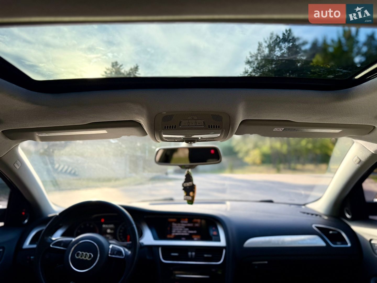 Audi A4 2015 VIN WAUFFAFLXFN039090 фото оголошення 42 з 45