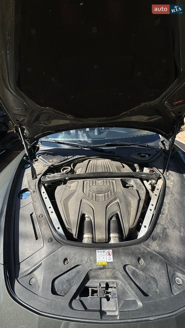 Porsche Panamera 2022 VIN WP0AJ2A72PL101140 фото оголошення 2 з 32