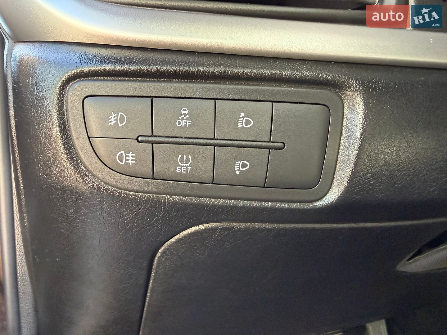 Fiat Tipo 2019 VIN ZFA35600006P31475 фото оголошення 24 з 34