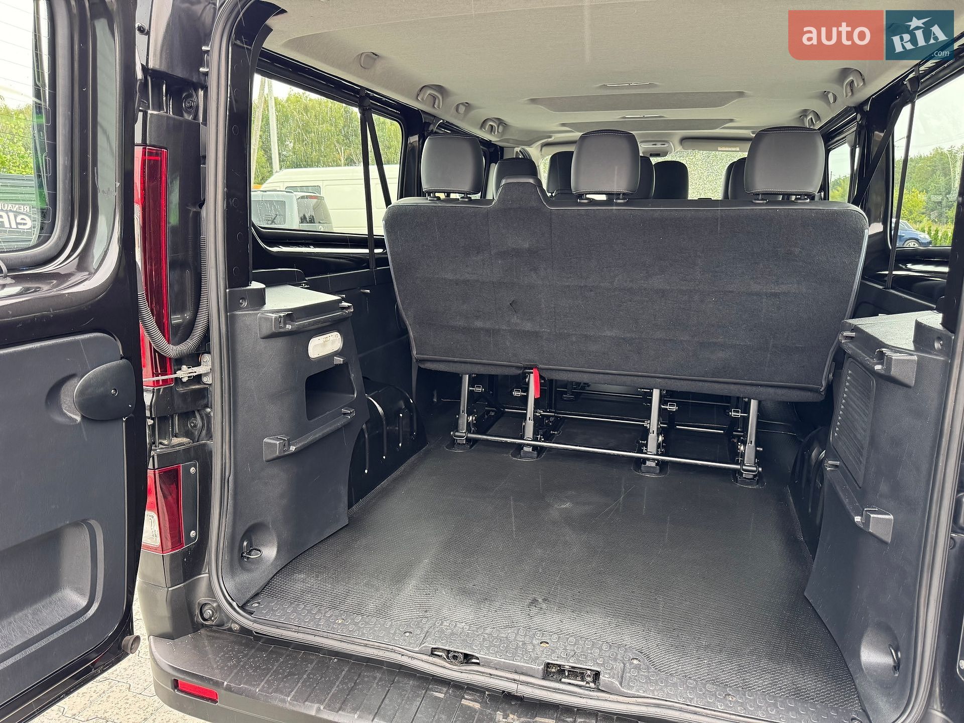 Renault Trafic 2017 VIN VF1JL000158714674 фото оголошення 36 з 47