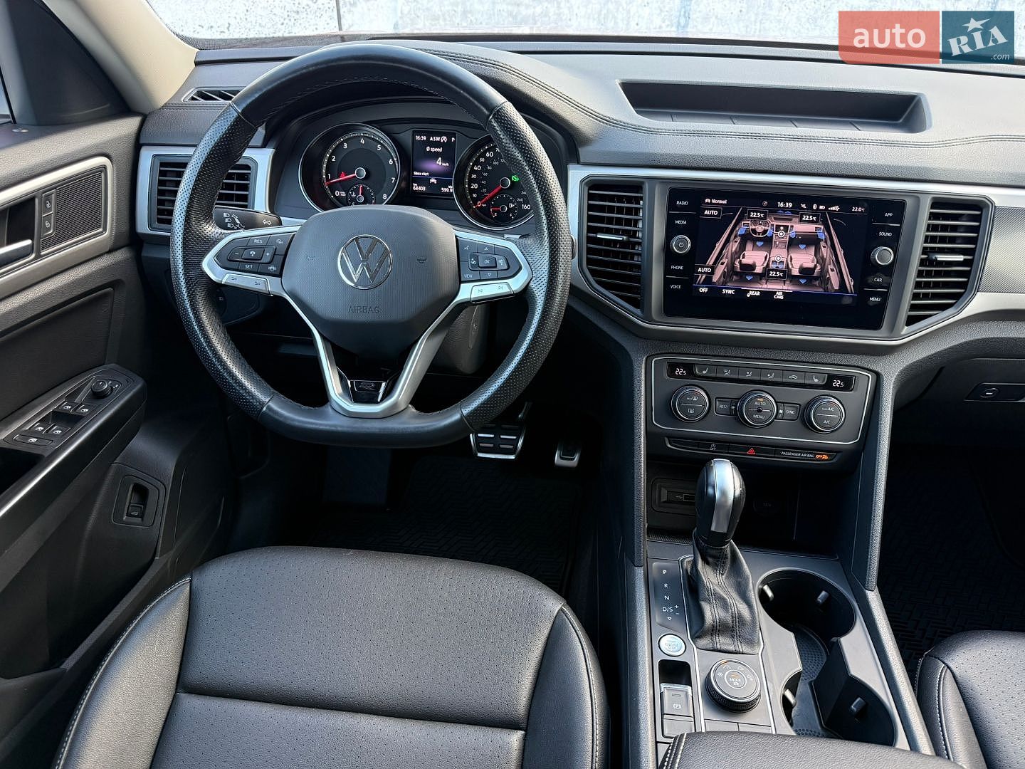 Volkswagen Atlas 2020 VIN 1V2NR2CA8MC531610 фото оголошення 25 з 52