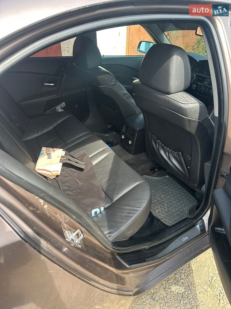 BMW 5 Series 2005 VIN WBANE31070B948825 фото оголошення 9 з 24