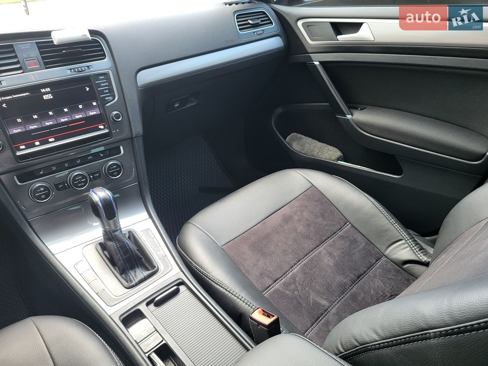 Volkswagen e-Golf 2015 VIN WVWZZZAUZGW902630 фото оголошення 6 з 43