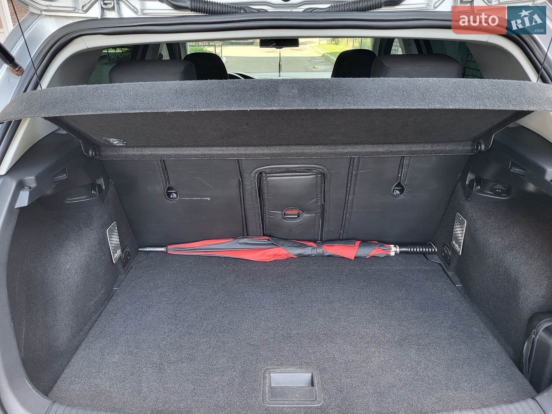 Volkswagen e-Golf 2015 VIN WVWZZZAUZGW902630 фото оголошення 17 з 43