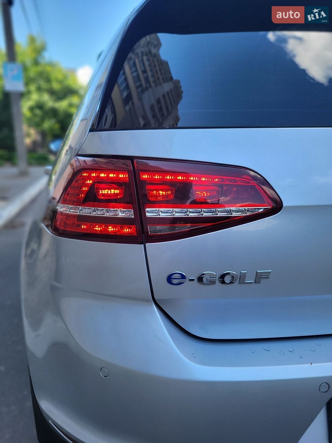 Volkswagen e-Golf 2015 VIN WVWZZZAUZGW902630 фото оголошення 22 з 43