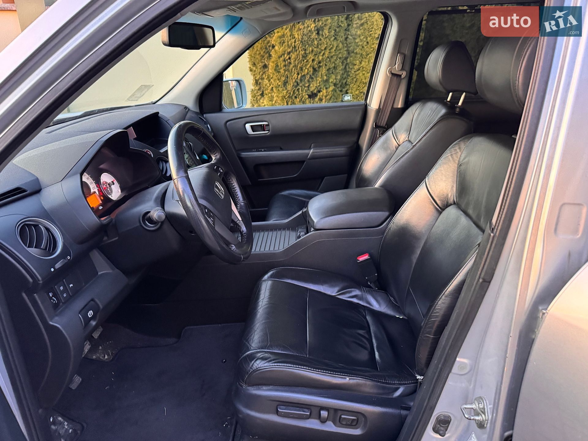 Honda Pilot 2011 VIN 5FNYF4880BB401405 фото оголошення 2 з 27