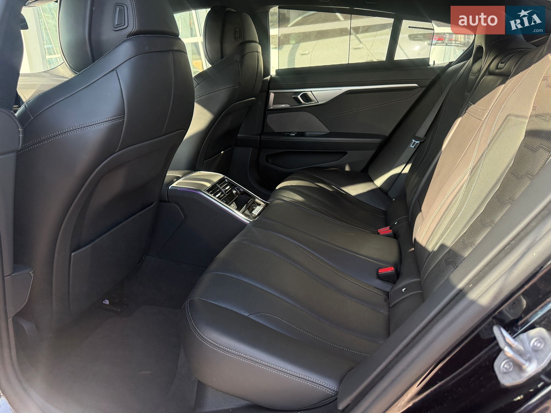 BMW 8 Series Gran Coupe 2022 VIN WBAGV4C05PCL67212 фото оголошення 27 з 32