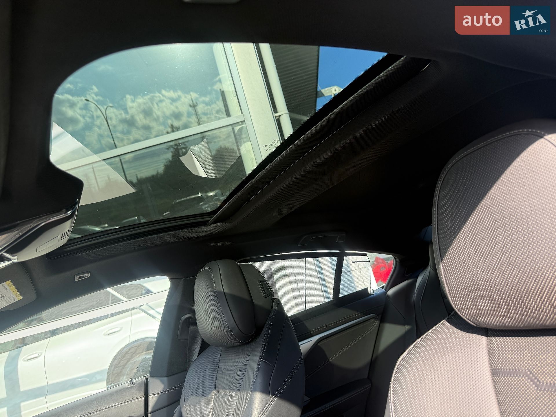 BMW 8 Series Gran Coupe 2022 VIN WBAGV4C05PCL67212 фото оголошення 32 з 32