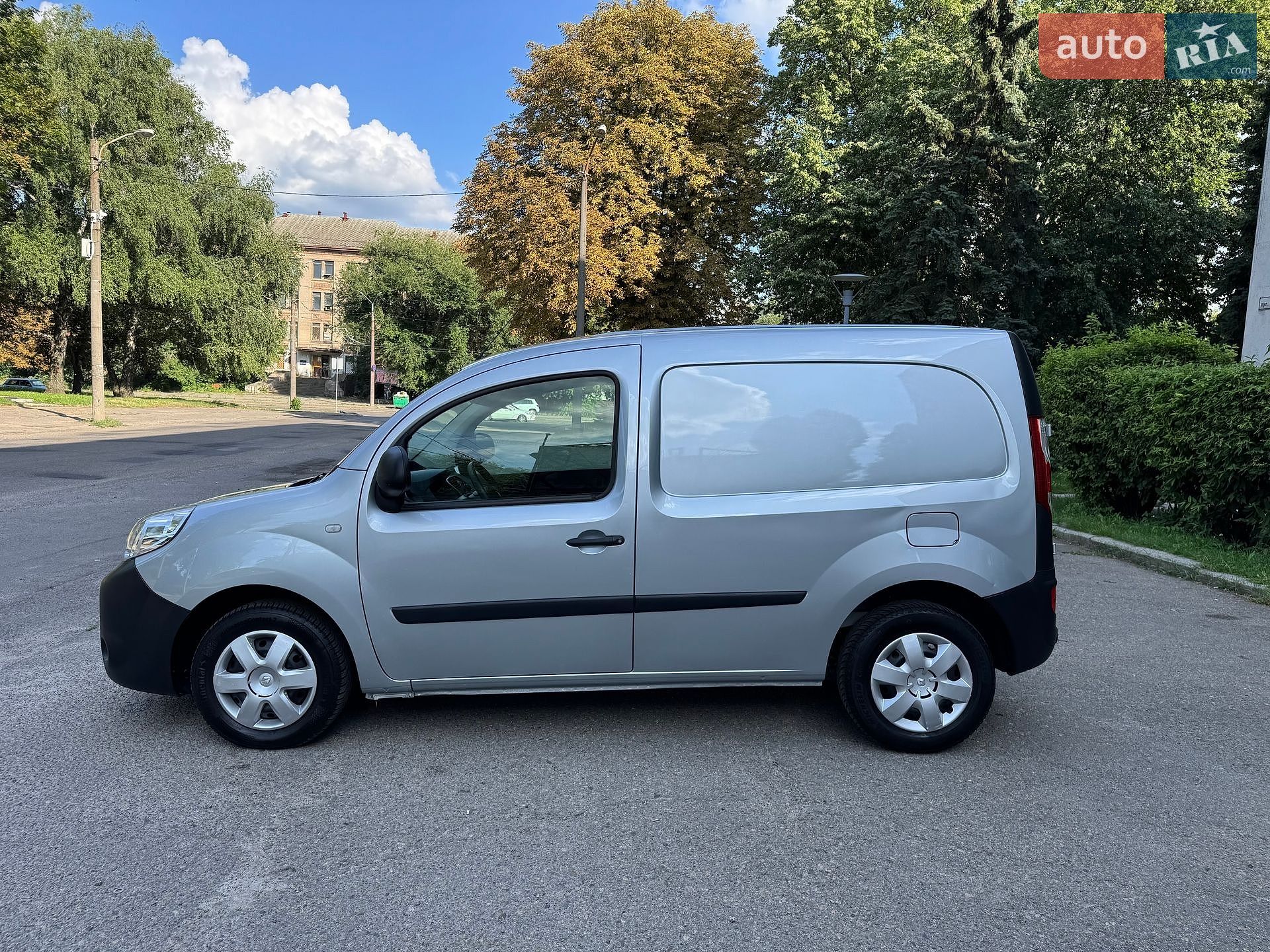 Renault Kangoo 2021 VIN VF1WF000667133563 фото оголошення 6 з 30