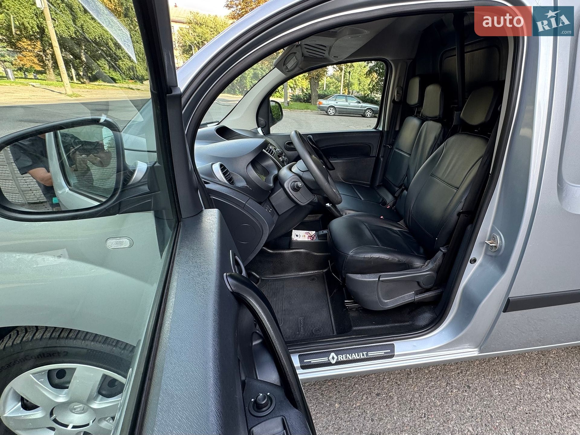 Renault Kangoo 2021 VIN VF1WF000667133563 фото оголошення 16 з 30
