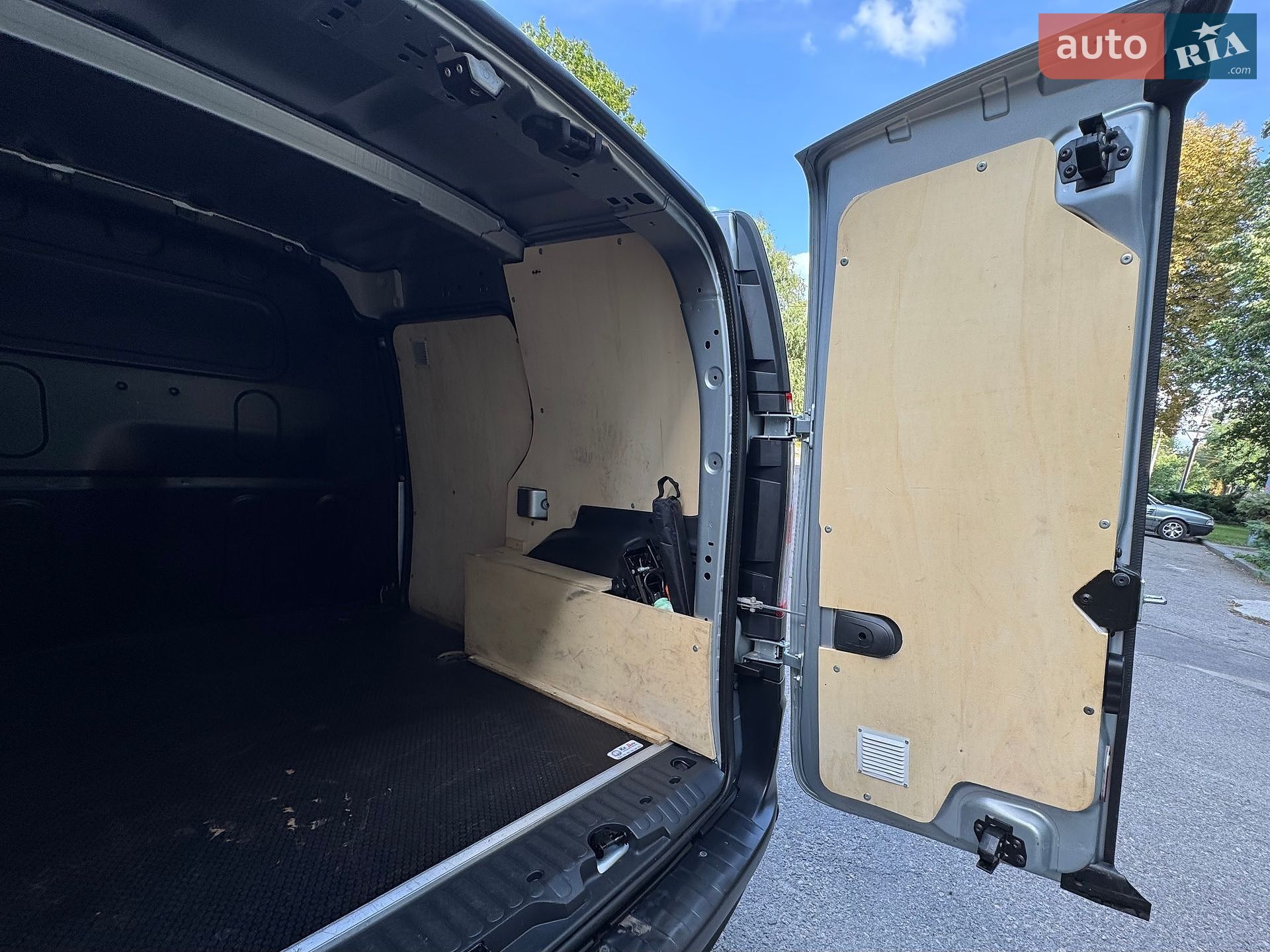 Renault Kangoo 2021 VIN VF1WF000667133563 фото оголошення 27 з 30