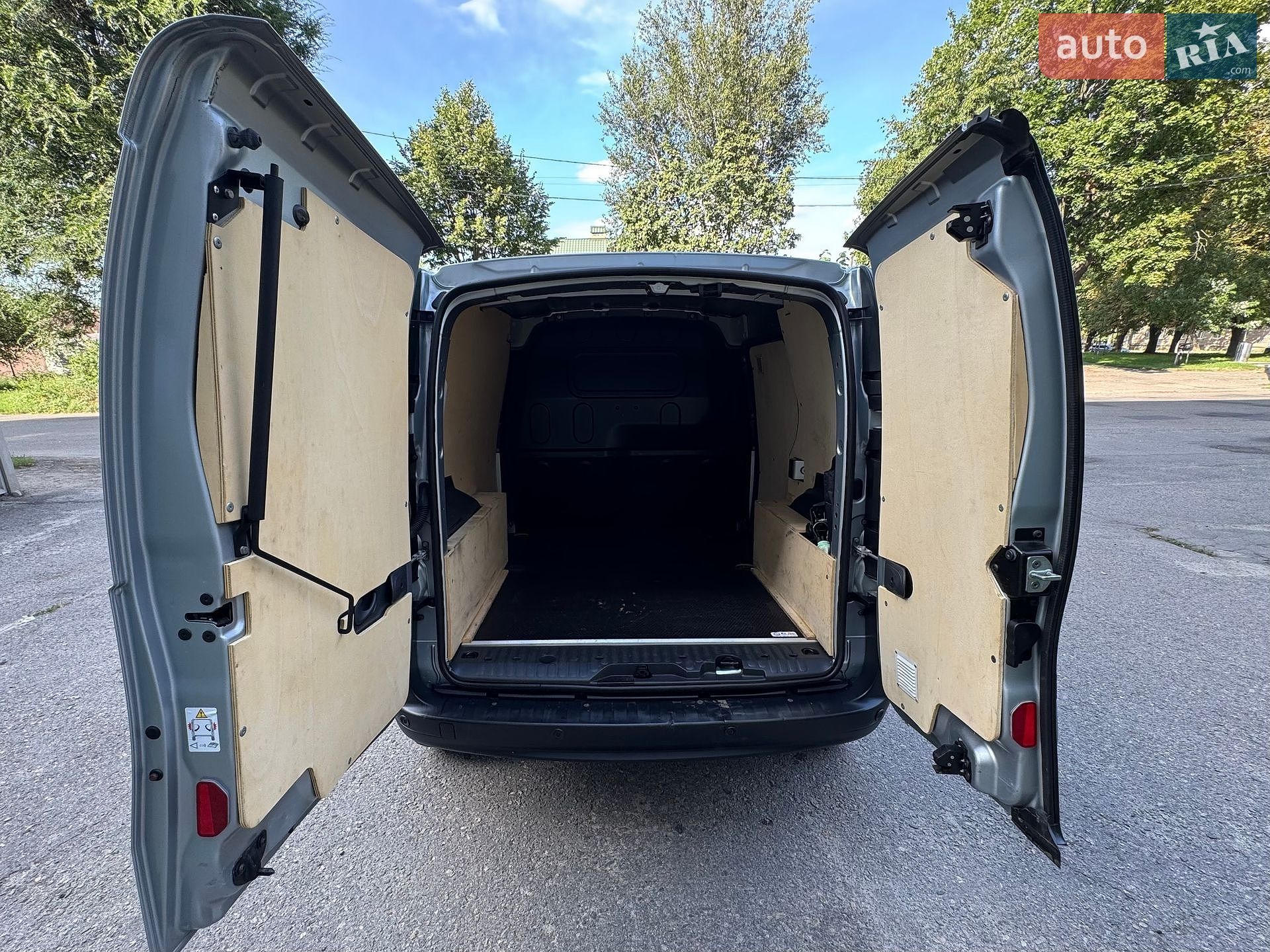 Renault Kangoo 2021 VIN VF1WF000667133563 фото оголошення 26 з 30