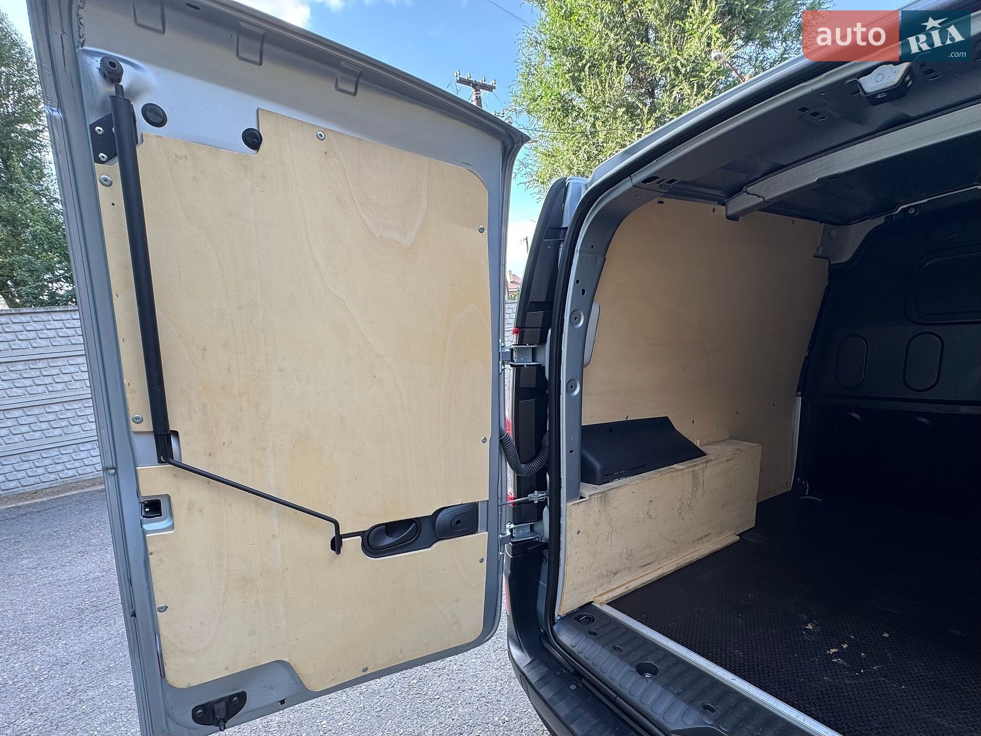 Renault Kangoo 2021 VIN VF1WF000667133563 фото оголошення 28 з 30