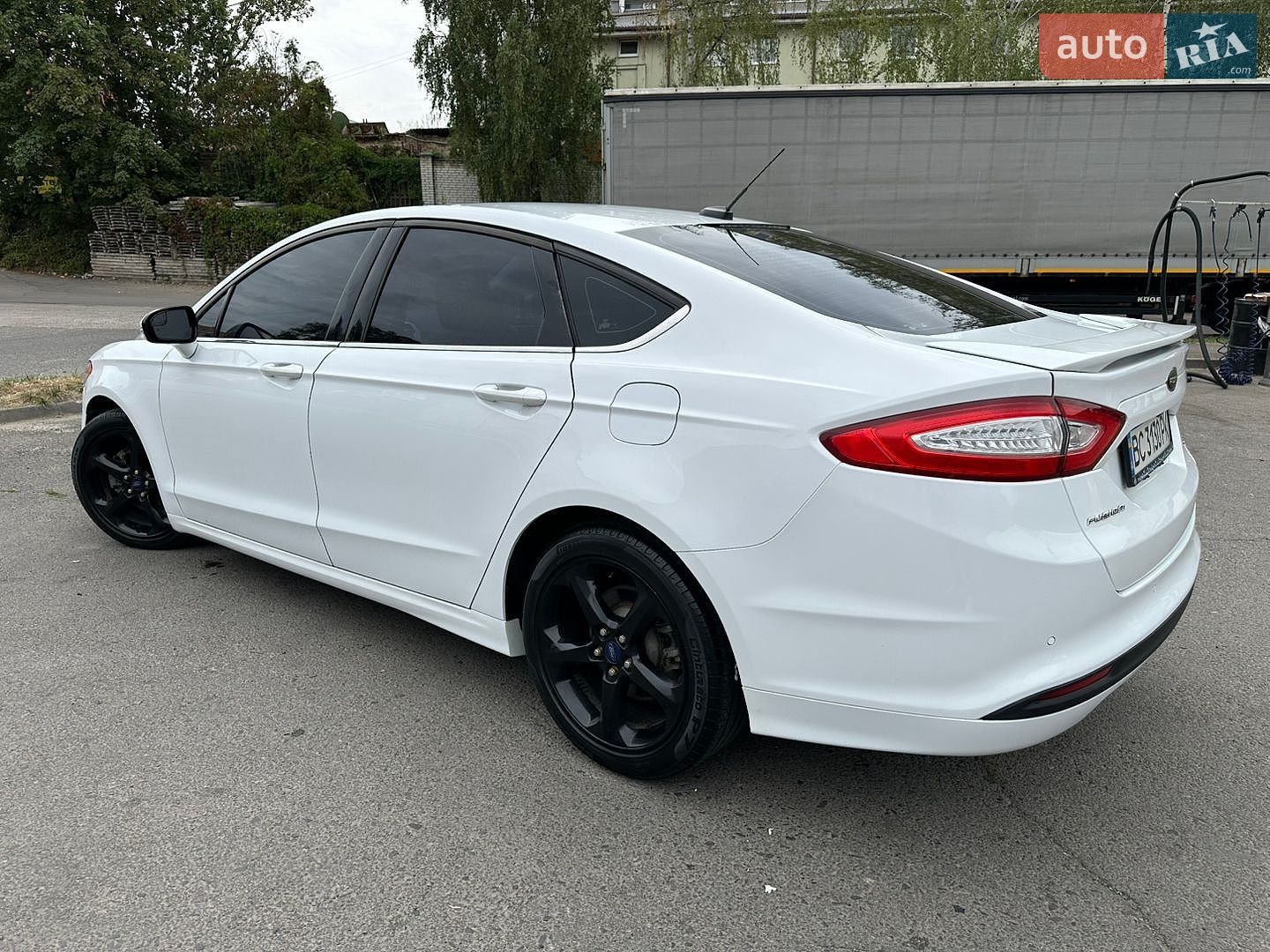 Ford Fusion 2016 VIN 3FA6P0H78GR190413 фото оголошення 7 з 27